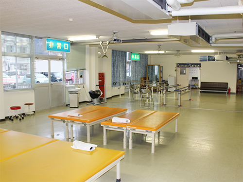 ④リハビリ訓練室